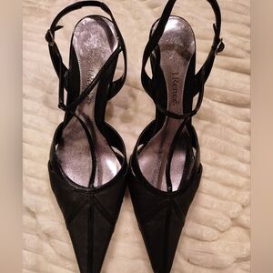 J. Renee “Janis” Black T-Strap Pointed-Toe Kitten Heels – Women’s Size 11